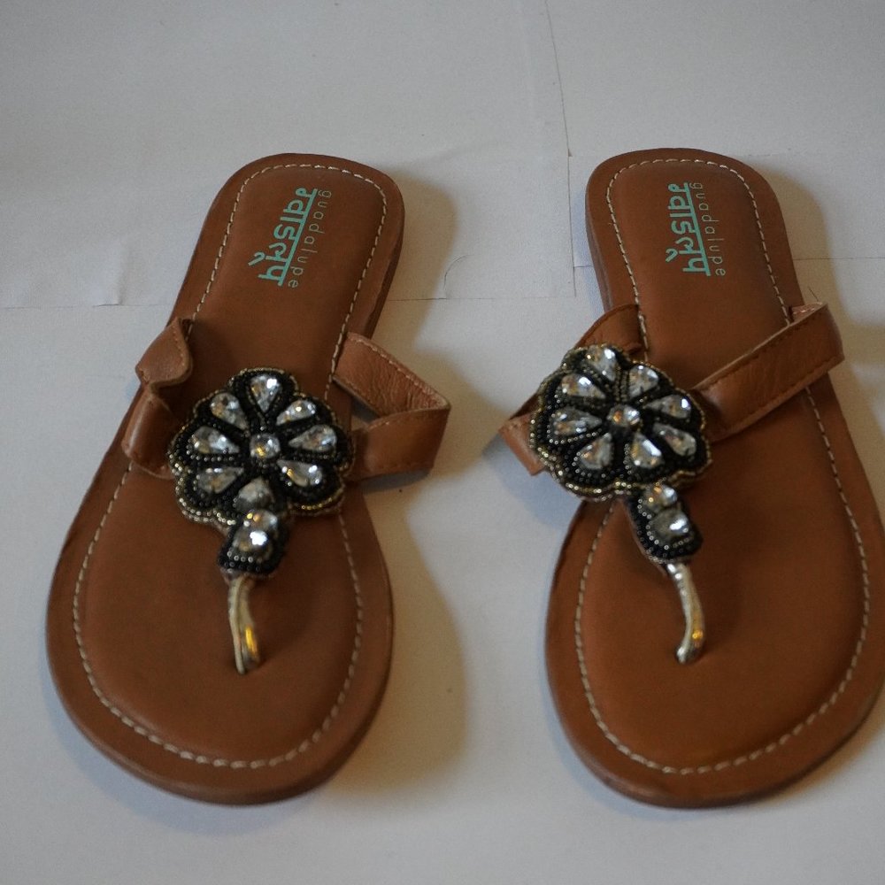 NWT Guadalupe Brown Leather Bead/Stone Thong Sandals Sz 37/US 7*